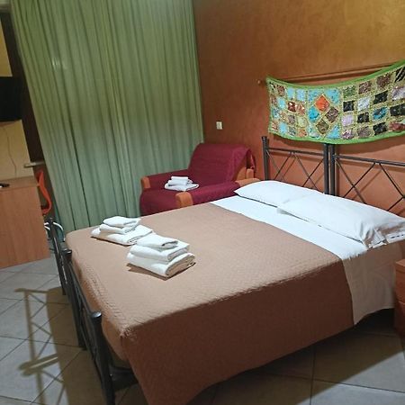 La Chiave Di Fa Bed and Breakfast Fiumicino Eksteriør billede